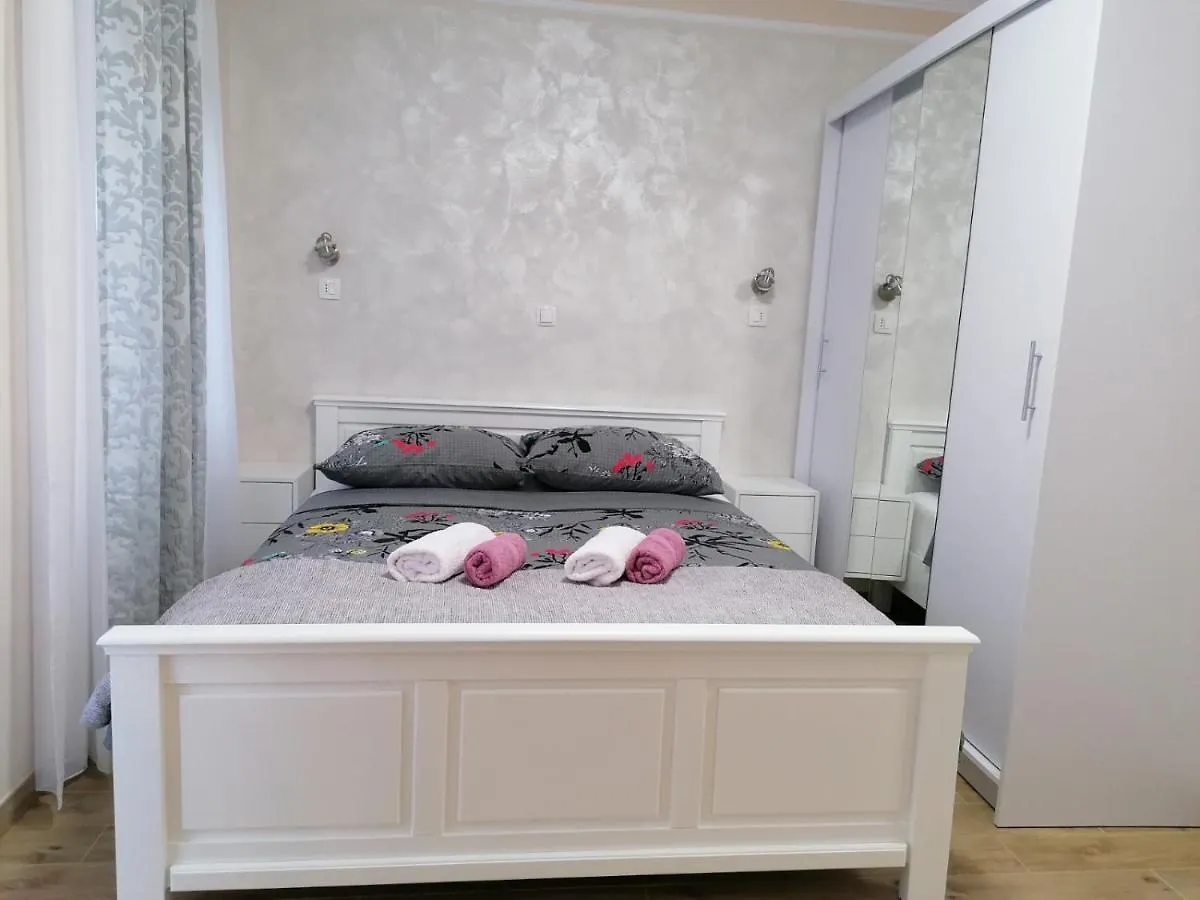 شقة Apartman Lusetic أوباتيا